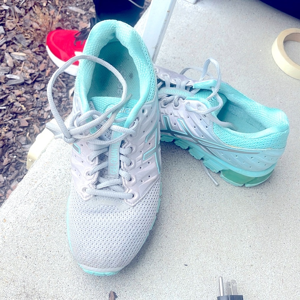 ASICS gel quantrum 180